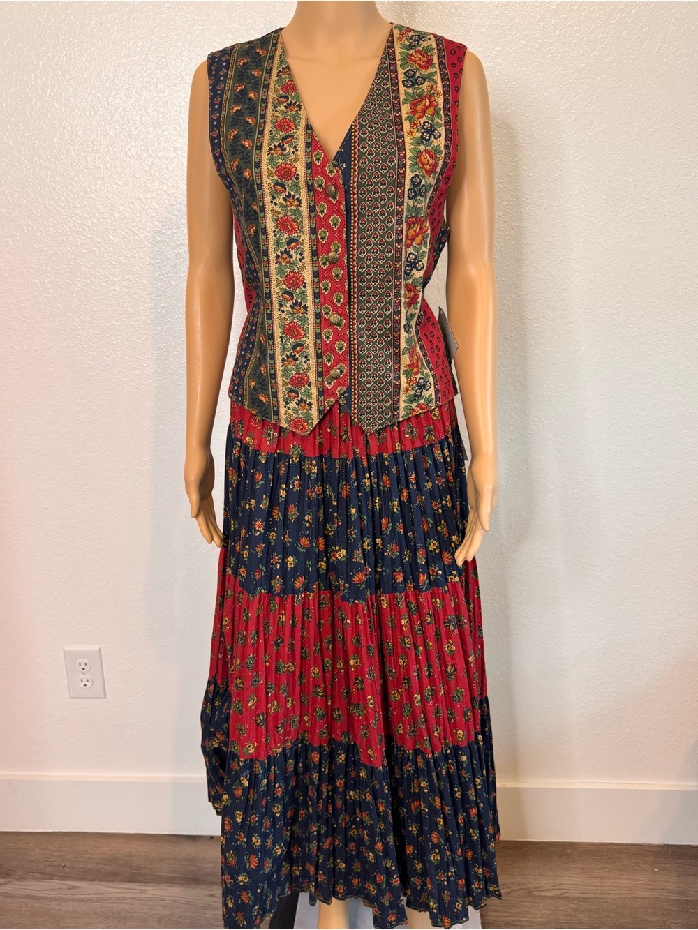 NWT 90s Vintage 2 Pc Broom Skirt Sleeveless Tie Back Waist Vest Floral USA Made